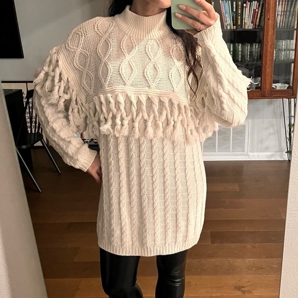 Express Tricot Vintage Tassel Fringe Knit Mock Neck Cream Sweater Sz S - Picture 2 of 11
